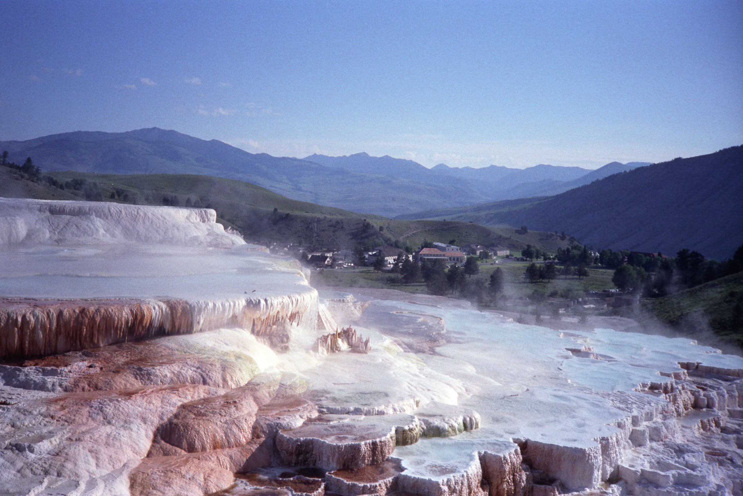- Yellowstone National Park - Wyoming - USA