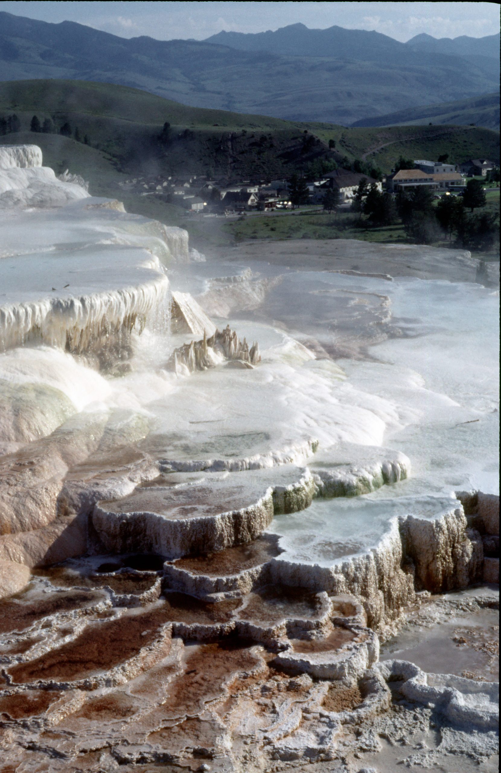 - Yellowstone National Park - Wyoming - USA