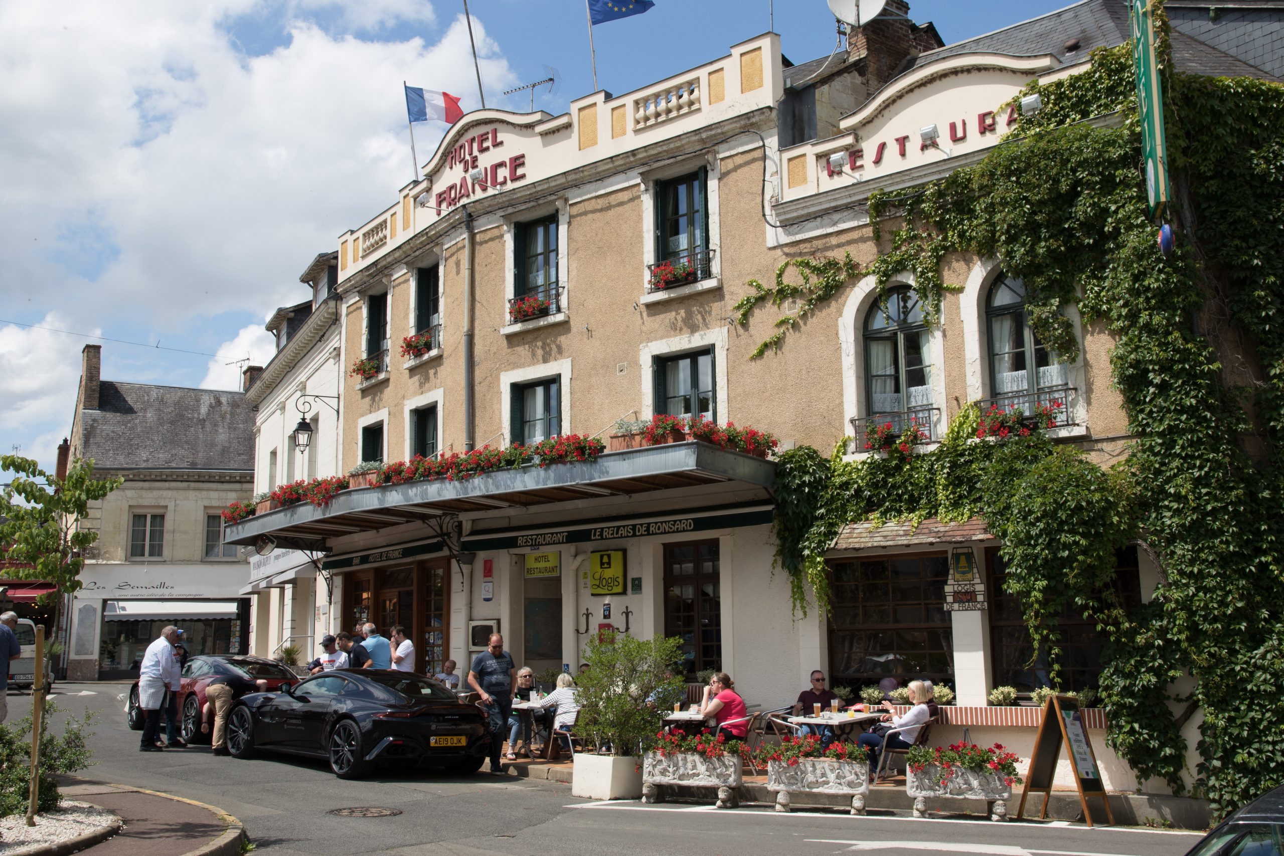 Hotel de France - La Chartre-sur-le-Loir - Pays de la Loire - France