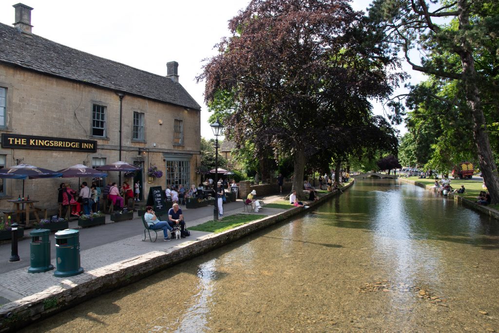 - Bourton-on-the-Water - Gloucestershire - England