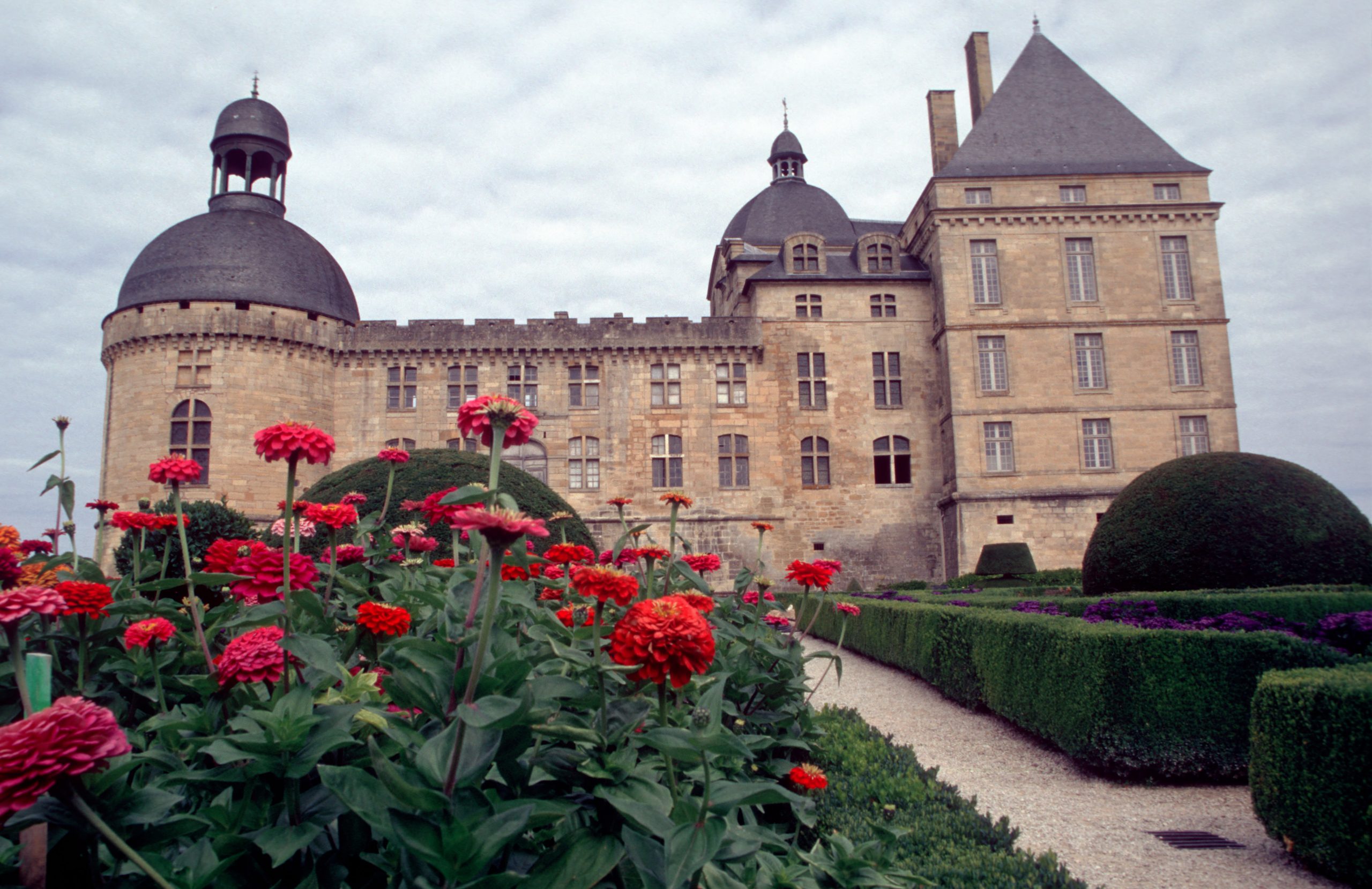 Château de Hautefort - Hautefort - Dordogne - France