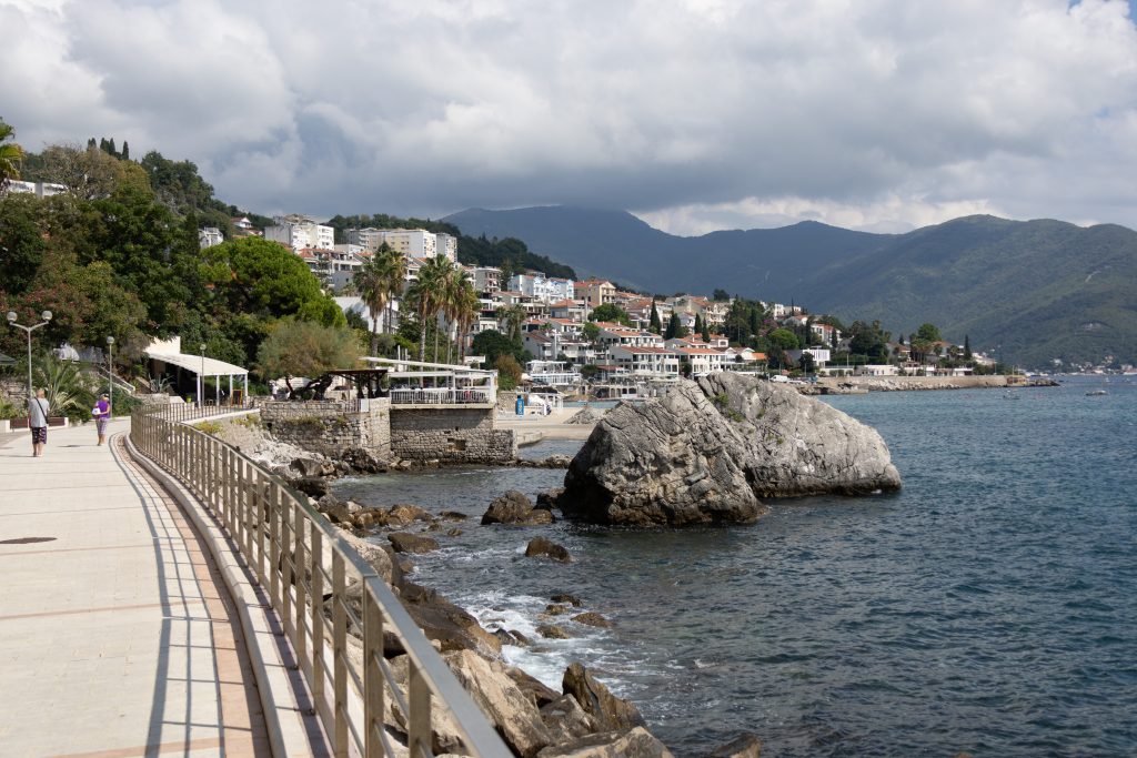 Pet Danica Walkway - Herceg Novi - Herceg Novi - Montenegro