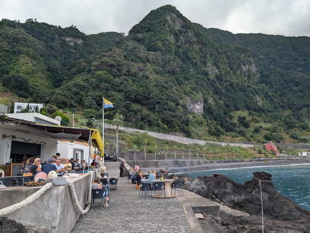 Bar Praia da Laje - Seixal - Madeira - Portugal