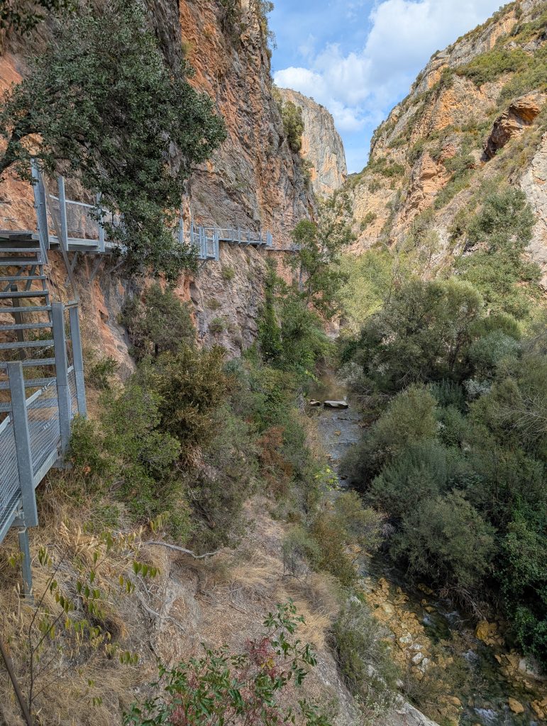 Pasarelas del Vero - Alquรฉzar - Huesca - Spain