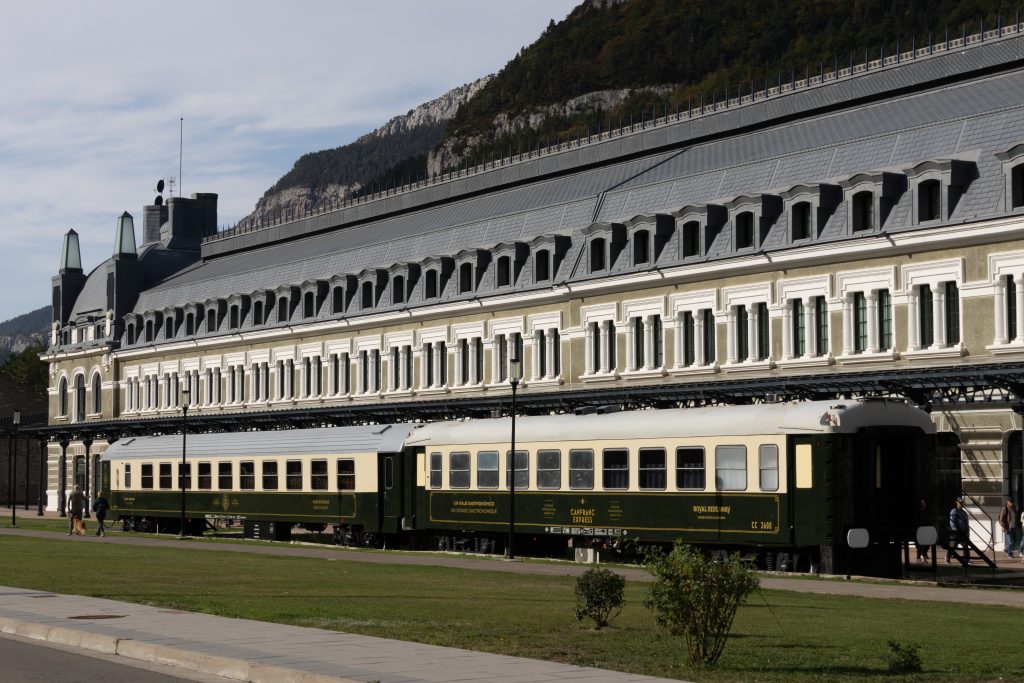 Estaciรณn de Canfranc - Canfranc-Estaciรณn - Huesca - Spain