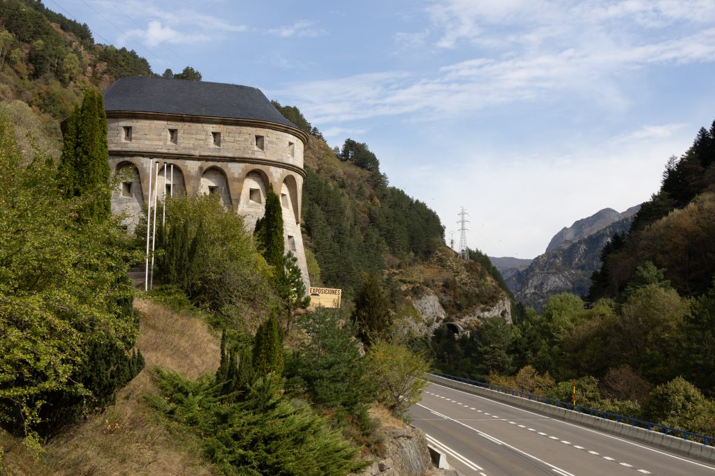 Torreta de fusileros nยฐ1 - Canfranc-Estaciรณn - Huesca - Spain